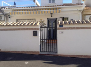 Lovely Blue Top Quad Villa - FREE WIFI Quesada
